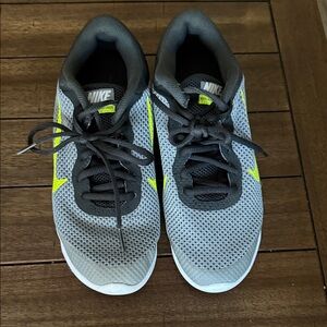 Nike Youth Athletic Shoes in Gray and Neon Yellow